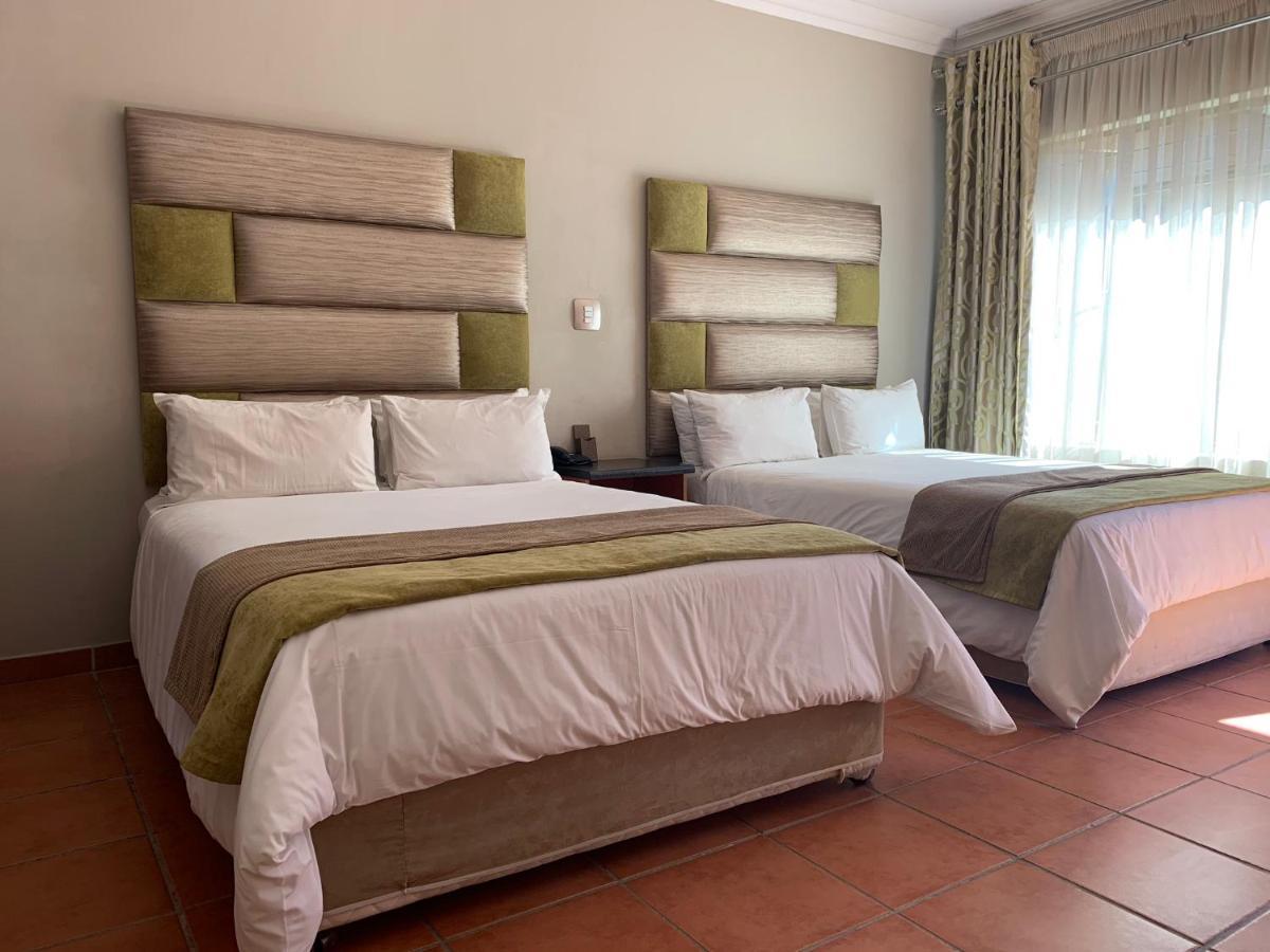 Polokwane Lodge Extérieur photo