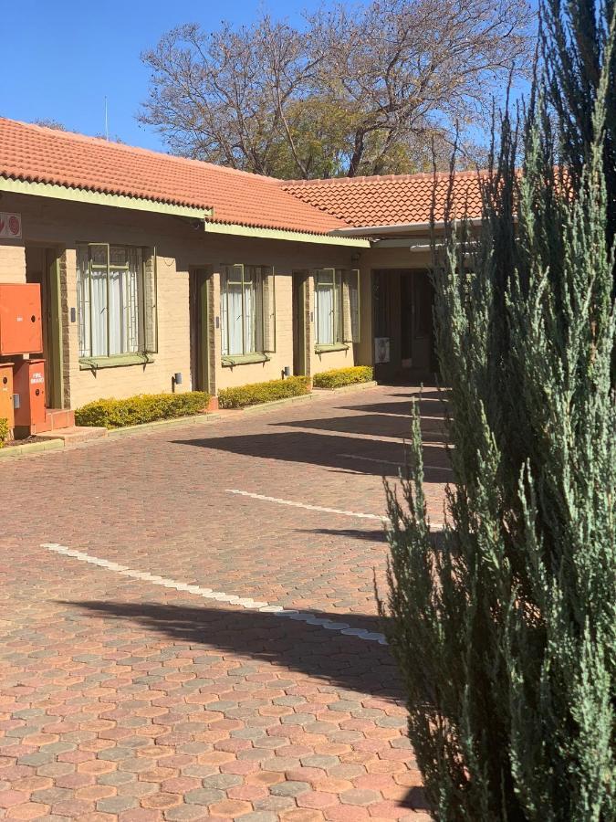 Polokwane Lodge Extérieur photo